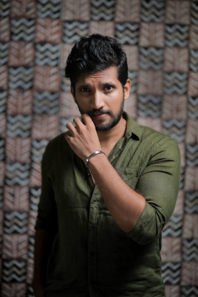 Sangeeth Satharasinghe Height, Age, Wife, Children, Family, Biography